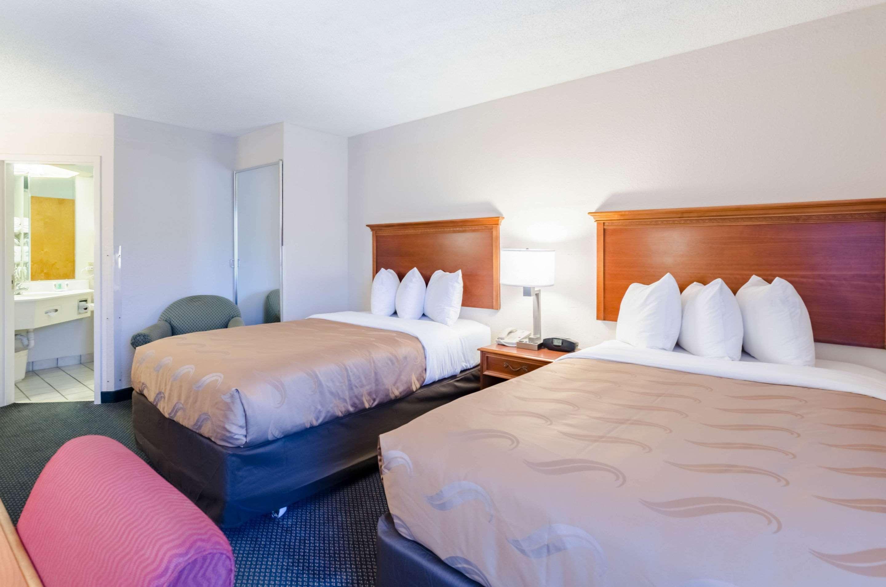 Quality Inn Lynchburg Near University Exteriör bild