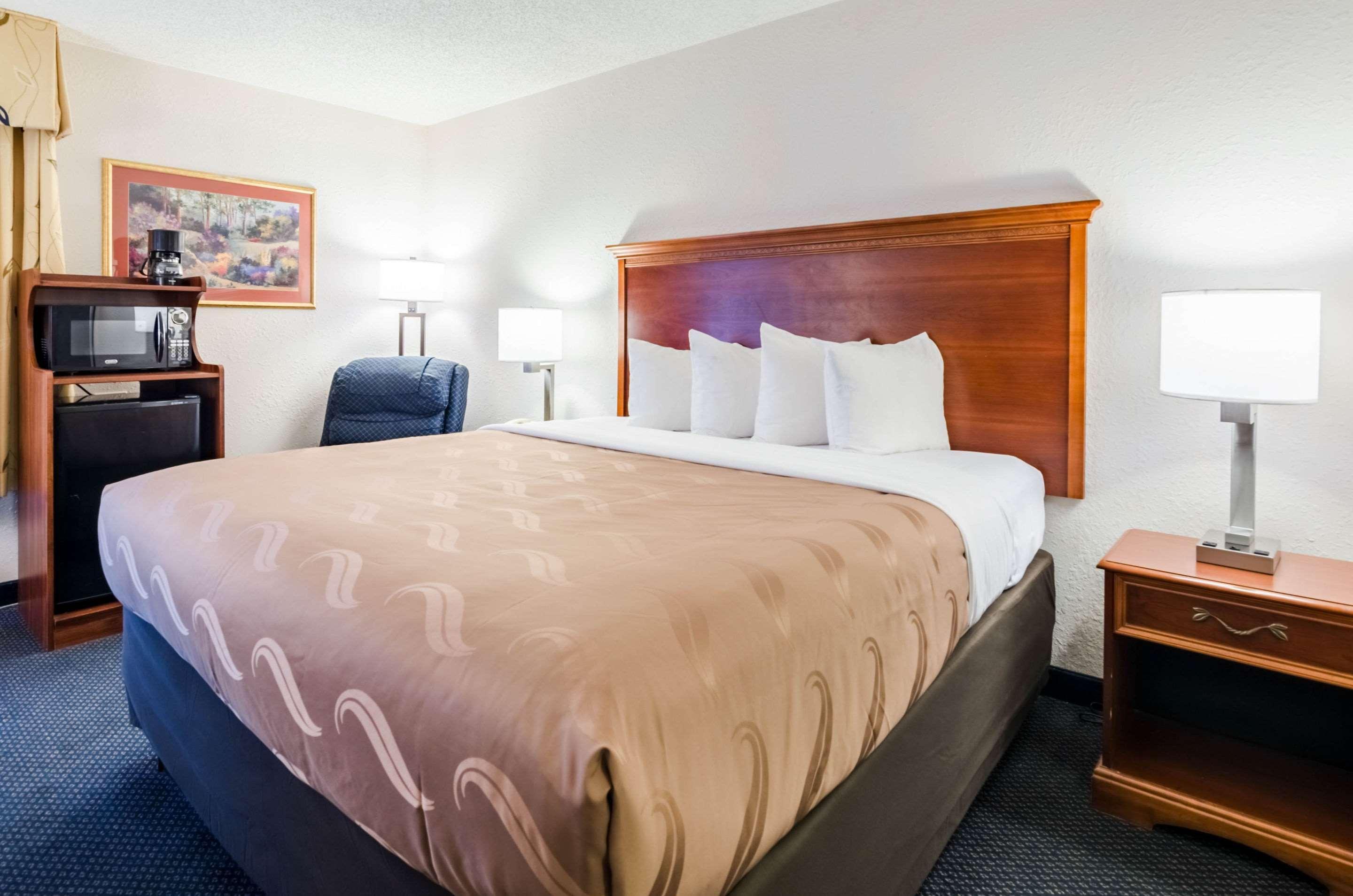 Quality Inn Lynchburg Near University Exteriör bild