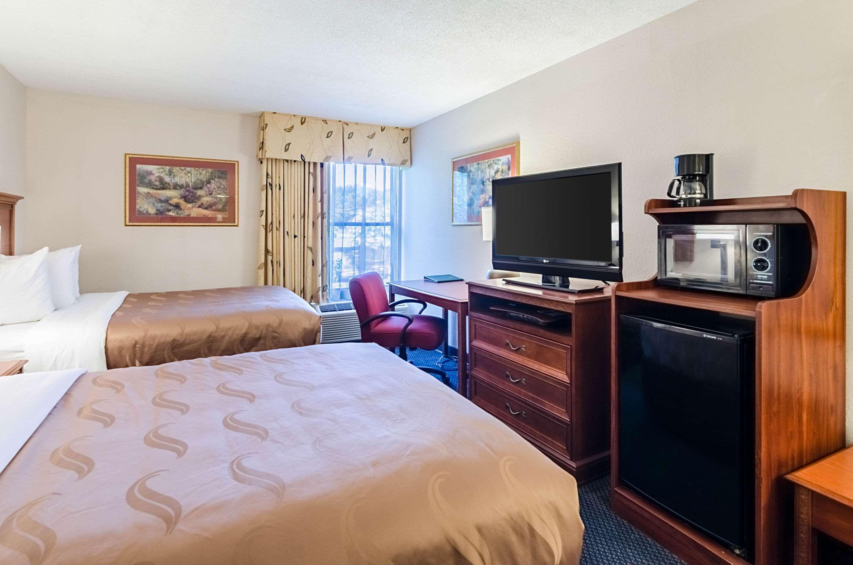 Quality Inn Lynchburg Near University Exteriör bild