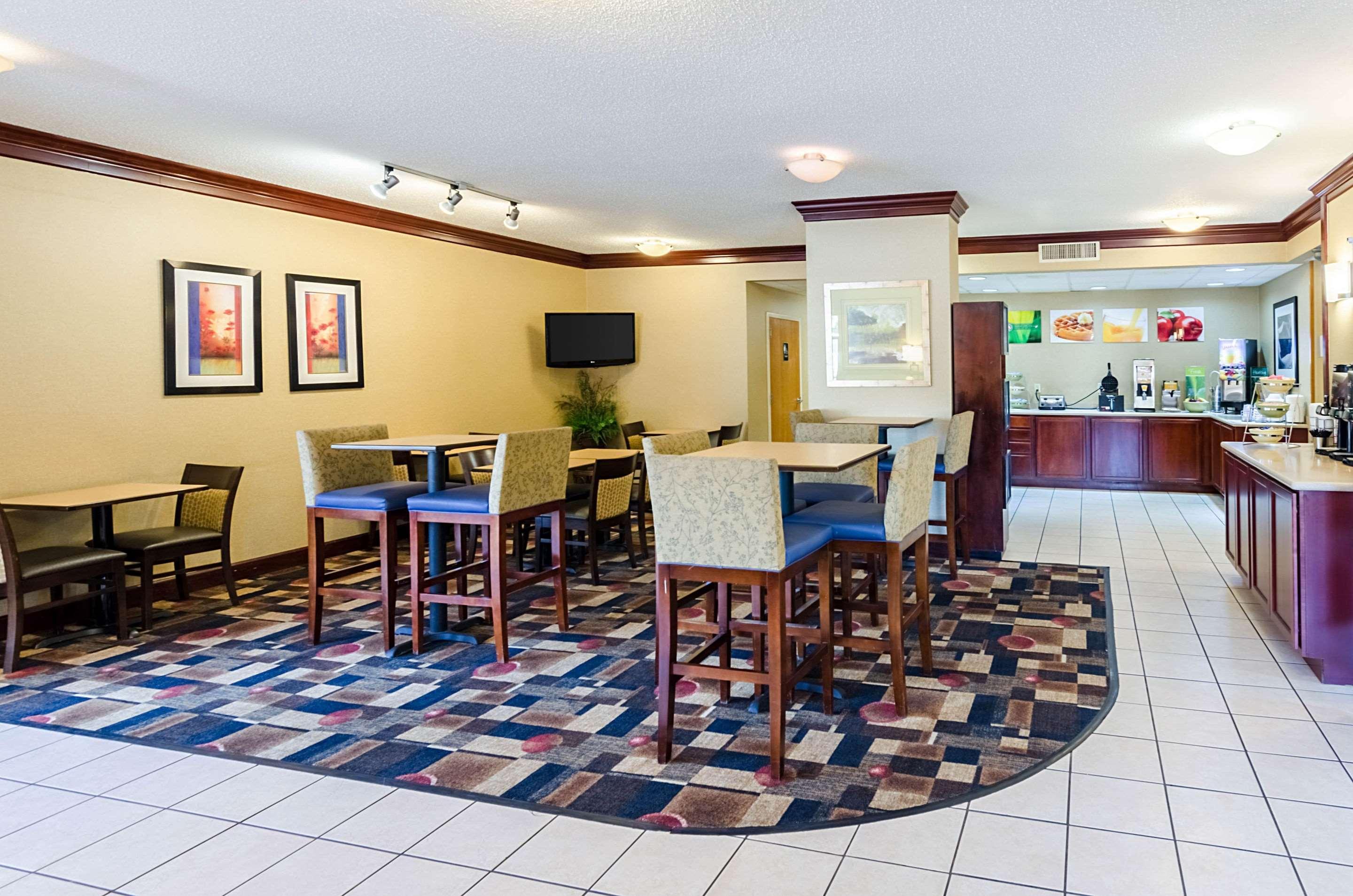 Quality Inn Lynchburg Near University Exteriör bild